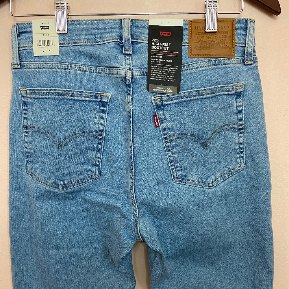 LEVI’S PREMIUM 725 HIGH RISE BOOTCUT WOMEN'S JEANS - Picture 9 of 11